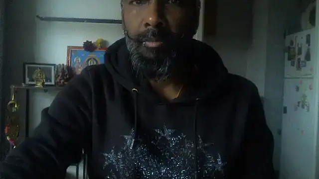 Snapshot of frenchblackc31 chatting on 11-08-25, 08:25 frenchblackc31 online show from 11-08-25, 08:25