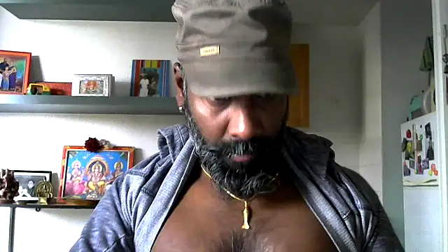 Snapshot of frenchblackc31 chatting on 11-23-25, 11:10 frenchblackc31 online show from 11-23-25, 11:10
