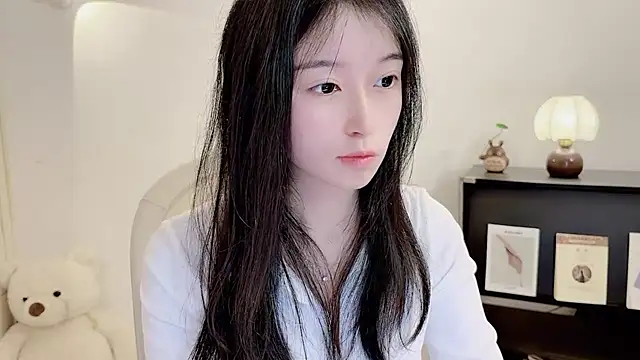 Onechestnut online show from 11-19-25, 06:13