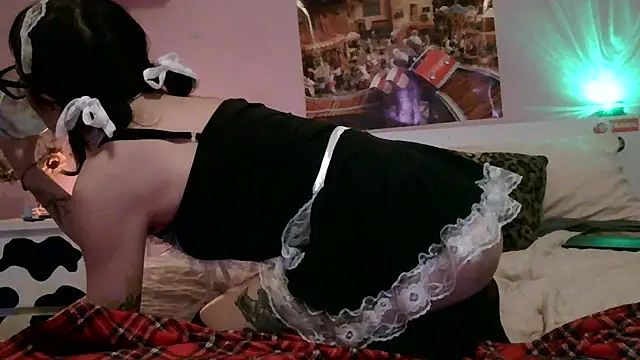 Snapshot of severingratty chatting on 10-30-25, 08:42 severingratty online show from 10-30-25, 08:42