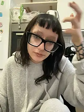 Snapshot of severingratty chatting on 11-17-25, 07:58 severingratty online show from 11-17-25, 07:58