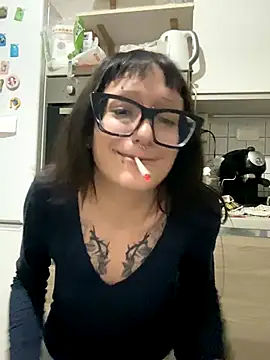 Snapshot of severingratty chatting on 11-23-25, 06:52 severingratty online show from 11-23-25, 06:52