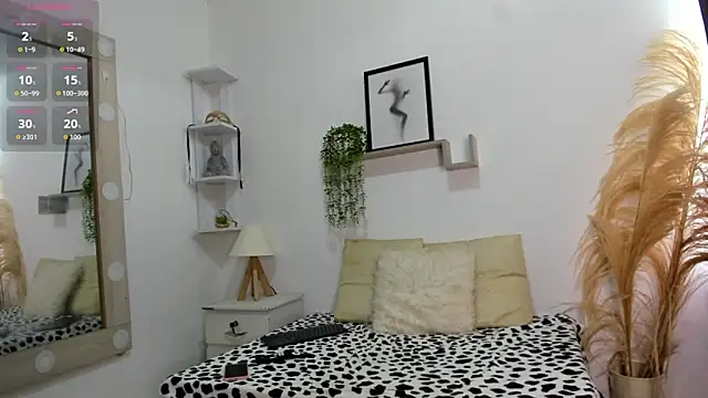 Samanta Monroe online show from 10-12-25, 06:07