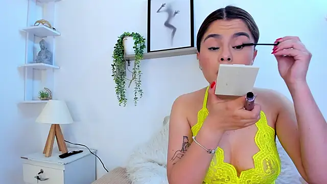 Samanta Monroe online show from 11-19-25, 05:13