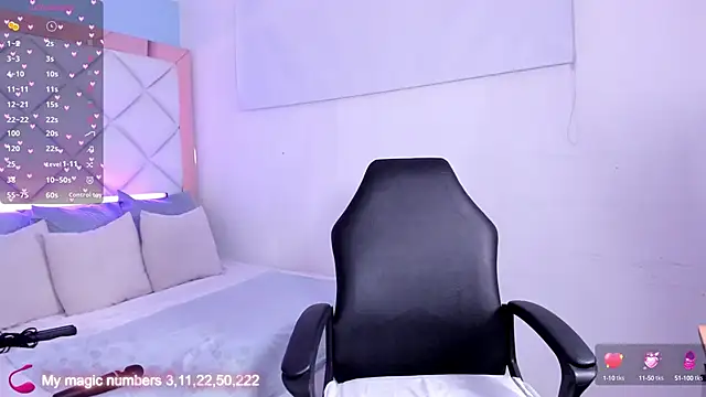 molly gomezz online show from 09-23-25, 11:08