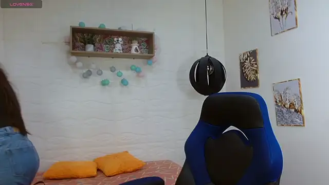 tulunaroja online show from 11-11-25, 07:25