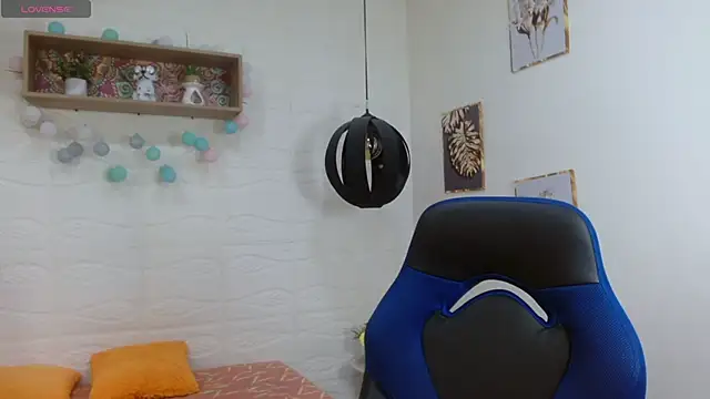 tulunaroja online show from 11-12-25, 07:24