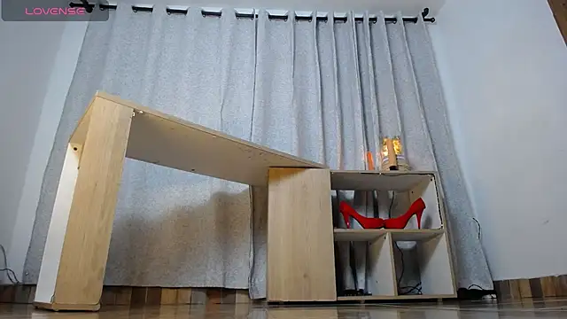 JULLIAN  online show from 09-25-25, 03:32