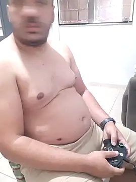 Snapshot of Urso_Nerd chatting on 10-06-25, 04:04 Urso Nerd online show from 10-06-25, 04:04