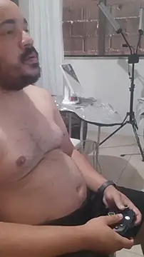 Snapshot of Urso_Nerd chatting on 11-11-25, 04:40 Urso Nerd online show from 11-11-25, 04:40