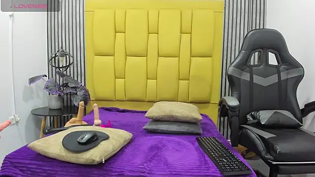 bryonycutee online show from 10-16-25, 12:39