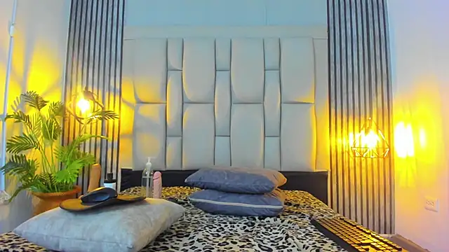 bryonycutee online show from 11-22-25, 11:31