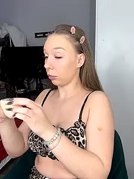 Snapshot of AlysonHuxley_ chatting on 09-09-25, 05:12 AlysonHuxley  online show from 09-09-25, 05:12