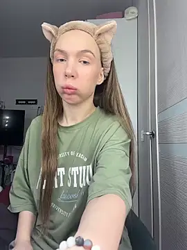 AlysonHuxley  online show from 02-23-26, 01:58