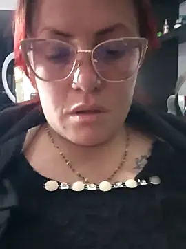 carolinhe  online show from 09-26-25, 08:24