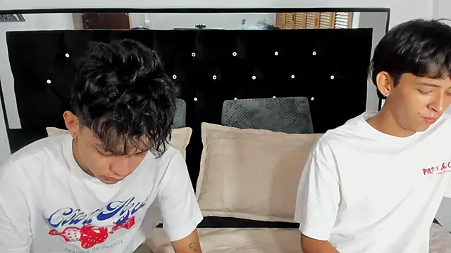 Sebas cat online show from 10-21-25, 01:56