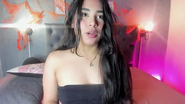 GiannaSlimJB online show from 10-11-25, 04:12