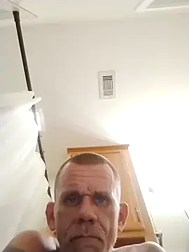 Snapshot of helldonk chatting on 09-10-25, 04:01 helldonk online show from 09-10-25, 04:01