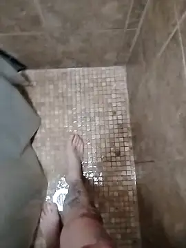 Snapshot of helldonk chatting on 09-10-25, 05:35 helldonk online show from 09-10-25, 05:35