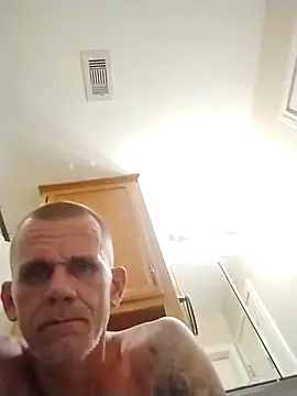 Snapshot of helldonk chatting on 09-23-25, 01:30 helldonk online show from 09-23-25, 01:30