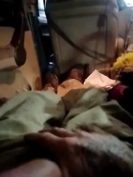 Snapshot of helldonk chatting on 10-25-25, 03:40 helldonk online show from 10-25-25, 03:40