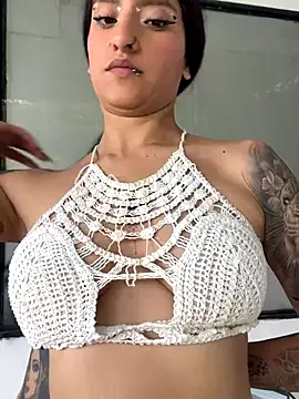 Scaarlettfox online show from 10-20-25, 07:36