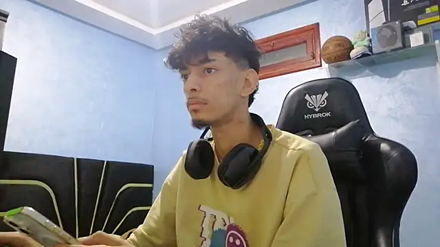 Dark DesireX online show from 10-30-25, 04:19