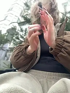 KellyKeler online show from 01-10-26, 10:17