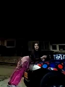 Arii collins1 online show from 10-08-25, 03:59