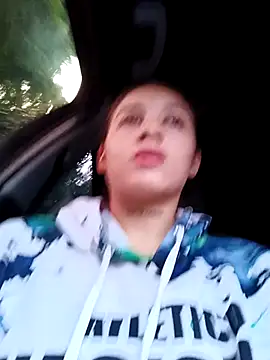 Arii collins1 online show from 10-18-25, 12:39