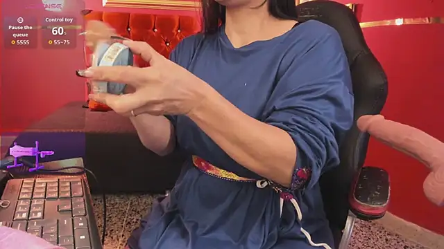 Snapshot of Anissa_Ali chatting on 03-28-26, 08:47 Anissa Ali online show from 03-28-26, 08:47