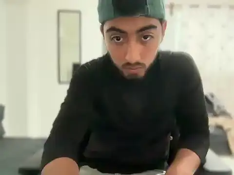 millan 32 online show from 11-26-25, 10:55