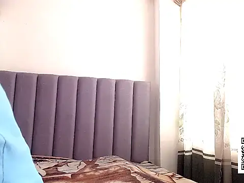 saara johnson496 online show from 01-13-26, 02:22