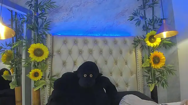 LittleeJaz online show from 10-27-25, 03:10