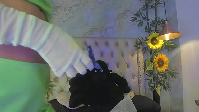 LittleeJaz online show from 11-01-25, 02:35