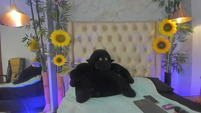 LittleeJaz online show from 12-20-25, 05:47