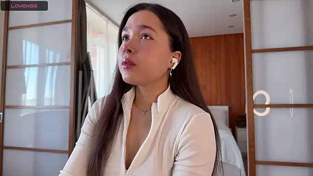 Snapshot of PlumyBun chatting on 12-04-25, 04:22 PlumyBun online show from 12-04-25, 04:22