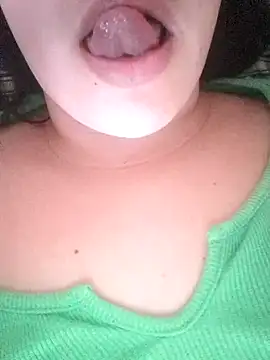 Michellematto online show from 09-15-25, 05:02