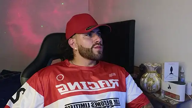 Snapshot of Ades_Lowe chatting on 03-26-26, 05:13 Ades Lowe online show from 03-26-26, 05:13