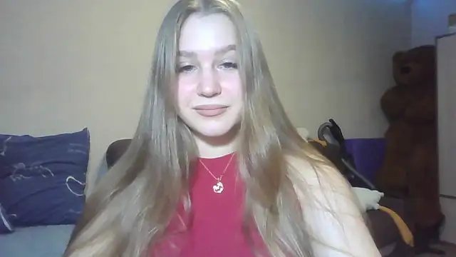 Snapshot of yourhoney_Lola_ chatting on 10-19-25, 01:34 yourhoney Lola online show from 10-19-25, 01:34