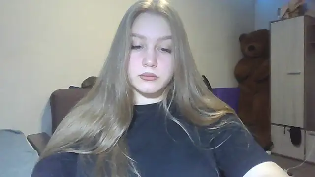 Snapshot of yourhoney_Lola_ chatting on 10-23-25, 02:49 yourhoney Lola online show from 10-23-25, 02:49