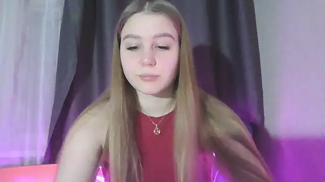 Snapshot of yourhoney_Lola_ chatting on 11-25-25, 03:56 yourhoney Lola online show from 11-25-25, 03:56