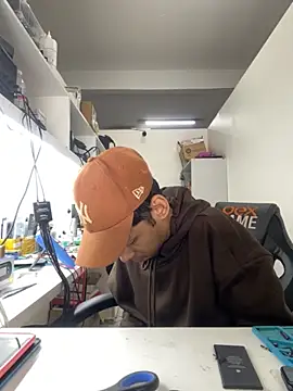 Snapshot of Oqui chatting on 03-20-26, 07:41 Oqui online show from 03-20-26, 07:41