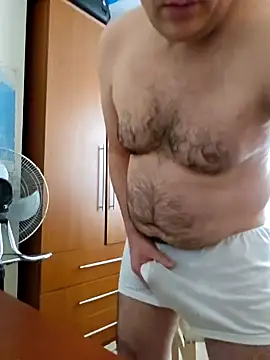 Snapshot of reallove78 chatting on 11-25-25, 10:48 reallove78 online show from 11-25-25, 10:48