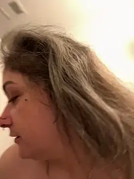 Alix Valentine online show from 11-17-25, 07:19