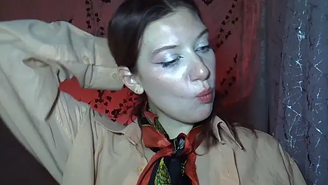 Lily Ember online show from 10-28-25, 10:12