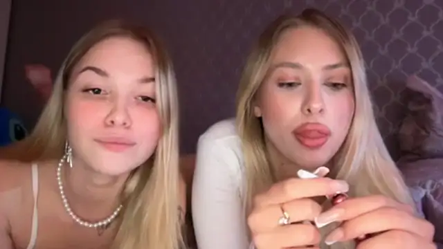 Snapshot of ChristyMarshall chatting on 11-13-25, 08:52 ChristyMarshall online show from 11-13-25, 08:52