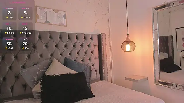 Snapshot of Anya_Belth chatting on 10-24-25, 07:54 Anya Belth online show from 10-24-25, 07:54