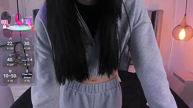 Snapshot of Anya_Belth chatting on 10-29-25, 07:04 Anya Belth online show from 10-29-25, 07:04