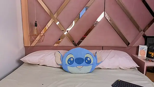 Sthephany grand online show from 09-17-25, 04:19